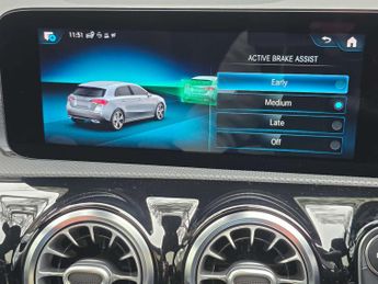 MERCEDES-BENZ A-CLASS 2.0 A 200 Exclusive Edition D Auto 5dr