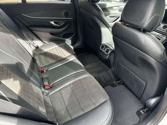 Mercedes-Benz E-CLASS 2.0 E 220 D AMG Line 4Matic Auto 4WD 5dr