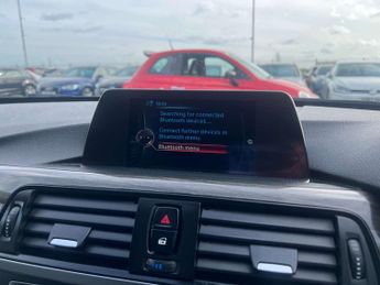 BMW 3 SERIES 2.0 320d Luxury Auto 4dr