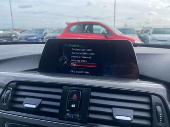 BMW 3 SERIES 2.0 320d Luxury Auto 4dr
