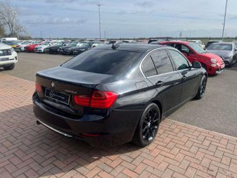 BMW 3 SERIES 2.0 320d Luxury Auto 4dr