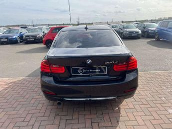 BMW 3 SERIES 2.0 320d Luxury Auto 4dr