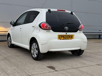 TOYOTA AYGO 1.0 Aygo Move with Style VVT-i Semi-Auto 5dr