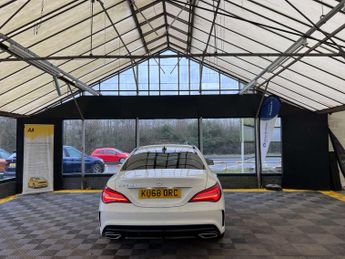 MERCEDES-BENZ CLA 2.1 CLA 220 AMG Line Night Edition D Auto 4dr