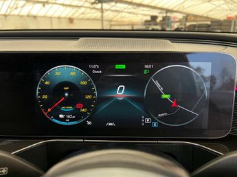 MERCEDES-BENZ EQC EQC 400 AMG Line Premium+ 4Matic 4WD 5dr