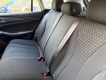 MG 5 MG5 Excite EV 5dr