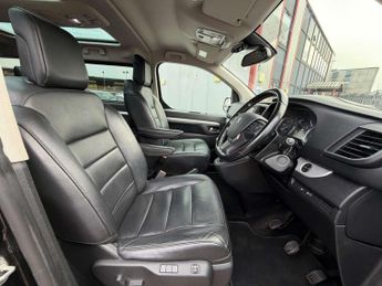 PEUGEOT TRAVELLER 2.0 Traveller Allure Standard Blue HDi  5dr