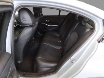 BMW 3 SERIES 2.0 320i M Sport Saloon 4dr Petrol Auto Euro 6 (s/s) (184 ps)