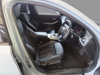 BMW 3 SERIES 2.0 320i M Sport Saloon 4dr Petrol Auto Euro 6 (s/s) (184 ps)