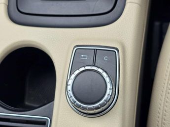 MERCEDES-BENZ GLA 2.0 GLA250 SE Executive 4Matic Auto 4WD 5dr