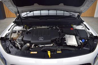 Mercedes-Benz GLB 2.0 GLB 220 AMG Line Premium+ D 4Matic Auto 4WD 5dr