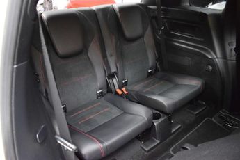 Mercedes-Benz GLB 2.0 GLB 220 AMG Line Premium+ D 4Matic Auto 4WD 5dr