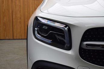 Mercedes-Benz GLB 2.0 GLB 220 AMG Line Premium+ D 4Matic Auto 4WD 5dr