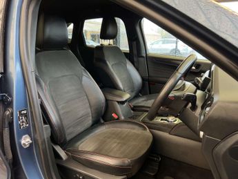 FORD KUGA 2.5 Kuga ST-Line Phev CVT 5dr