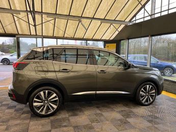 PEUGEOT 3008 1.5 3008 GT Line Premium Blue HDi S/S Auto 5dr