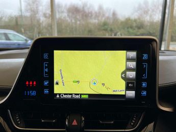 TOYOTA C-HR 1.8 C-HR-Dynamic HEV CVT 5dr