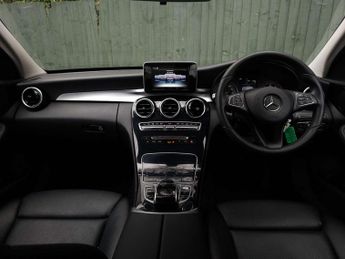 MERCEDES-BENZ C-CLASS 2.1 C 220 SE Executive Edition D Auto 4dr