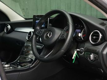 MERCEDES-BENZ C-CLASS 2.1 C 220 SE Executive Edition D Auto 4dr