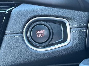 BMW 2 SERIES 1.5 225XE M Sport Auto 4WD 5dr