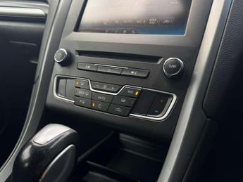 FORD MONDEO 2.0 Mondeo Titanium TDCI Auto 5dr