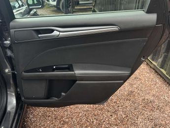 FORD MONDEO 2.0 Mondeo Titanium TDCI Auto 5dr