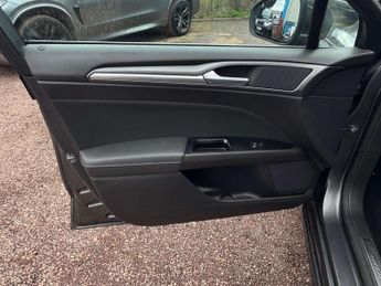 FORD MONDEO 2.0 Mondeo Titanium TDCI Auto 5dr