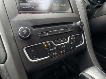 FORD MONDEO 2.0 Mondeo Titanium TDCI Auto 5dr