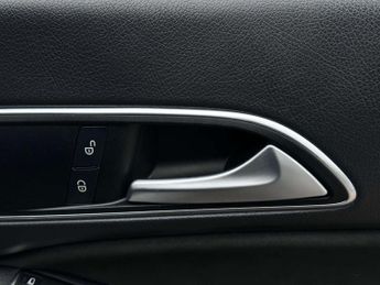 MERCEDES-BENZ CLA 2.1 CLA 200 D AMG Line Auto 4dr