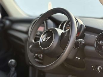 MINI Hatch 1.5 Cooper 5dr
