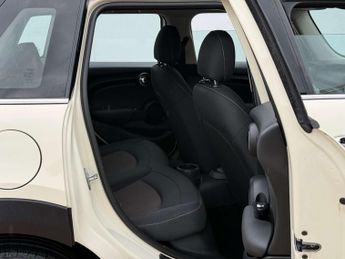 MINI Hatch 1.5 Cooper 5dr