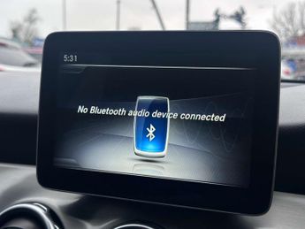 MERCEDES-BENZ GLA 2.1 GLA 220 AMG Line Premium D 4Matic Auto 4WD 5dr