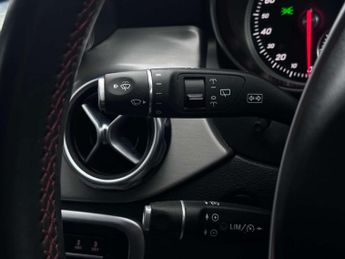 MERCEDES-BENZ GLA 2.1 GLA 220 AMG Line Premium D 4Matic Auto 4WD 5dr