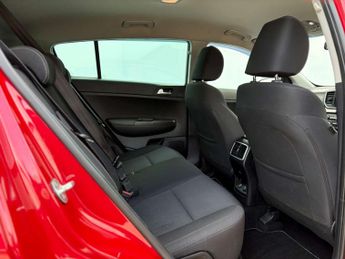 Kia SPORTAGE 1.6 Sportage 2 CRDi ISG MHEV Semi-Auto 5dr