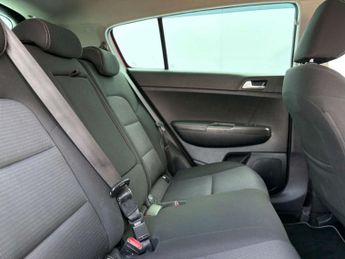 Kia SPORTAGE 1.6 Sportage 2 CRDi ISG MHEV Semi-Auto 5dr