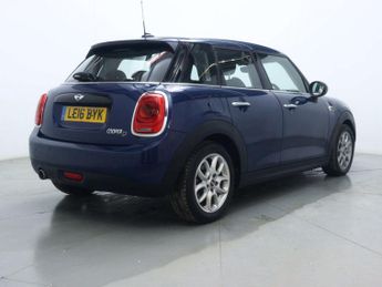 MINI HATCH 1.5 Cooper D Hatchback 5dr Diesel Auto Euro 6 (s/s) (116 ps)