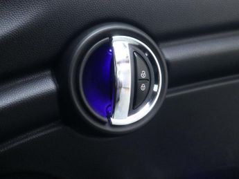 MINI HATCH 1.5 Cooper D Hatchback 5dr Diesel Auto Euro 6 (s/s) (116 ps)