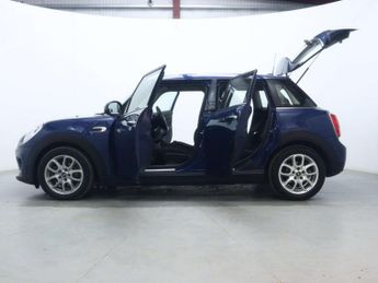 MINI HATCH 1.5 Cooper D Hatchback 5dr Diesel Auto Euro 6 (s/s) (116 ps)