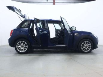 MINI HATCH 1.5 Cooper D Hatchback 5dr Diesel Auto Euro 6 (s/s) (116 ps)
