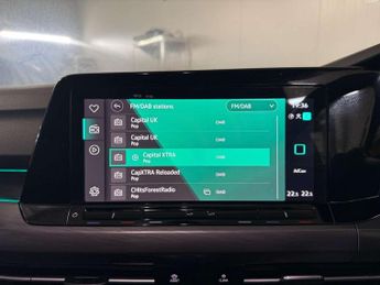 VOLKSWAGEN GOLF 1.5 Golf Style eTSI Semi-Auto 5dr