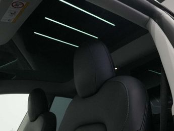 Tesla Model 3 Model 3 Long Range AWD 4WD 4dr