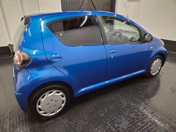 Toyota AYGO 1.0 Aygo Blue VVT-i Semi-Auto 5dr