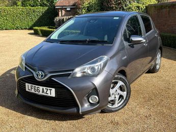 Toyota Yaris 1.5 Yaris Icon TSS Hybrid VVT-i CVT 5dr