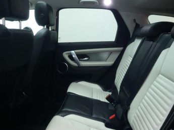 LAND ROVER DISCOVERY SPORT 2.0 P250 MHEV R-Dynamic SE SUV 5dr Petrol Auto 4WD Euro 6 (s/s) 
