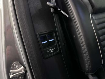 Land Rover DISCOVERY 3.0 Discovery HSE TD6 Auto 4WD 5dr