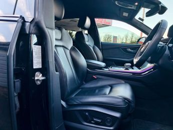 Audi Q8 3.0 Q8 Black Edition 55 TFSI MHEV Quattro Auto 4WD 5dr