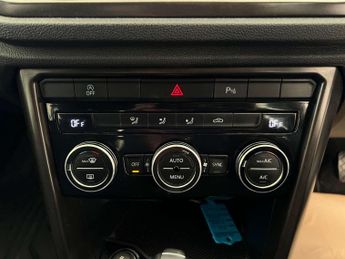 VOLKSWAGEN T-ROC 1.5 T-Roc SE TSi Evo Semi-Auto 5dr