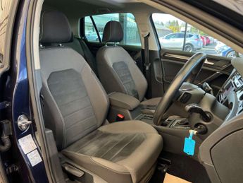 VOLKSWAGEN GOLF 2.0 Golf GT Edition TDI BlueMotion Technology Semi-Auto 5dr