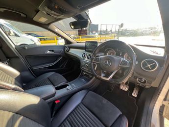 MERCEDES-BENZ GLA 2.0 GLA 250 4Matic AMG Line Automatic 4WD 5dr - NATIONAL DELIVER