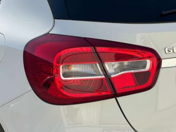 MERCEDES-BENZ GLA 2.0 GLA 250 4Matic AMG Line Automatic 4WD 5dr - NATIONAL DELIVER