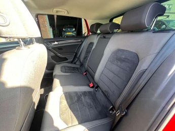 VOLKSWAGEN GOLF 1.6 Golf GT Edition TDI BlueMotion Technology Semi-Automatic 5dr